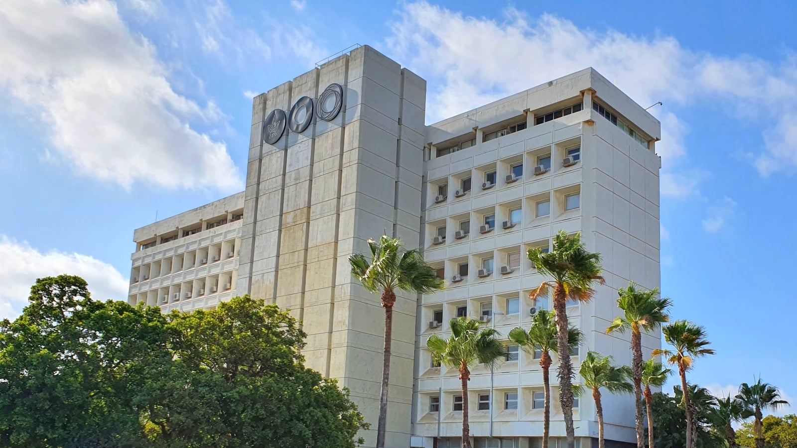 Tel Aviv University photo by Vered Barequet via Shutterstock.com