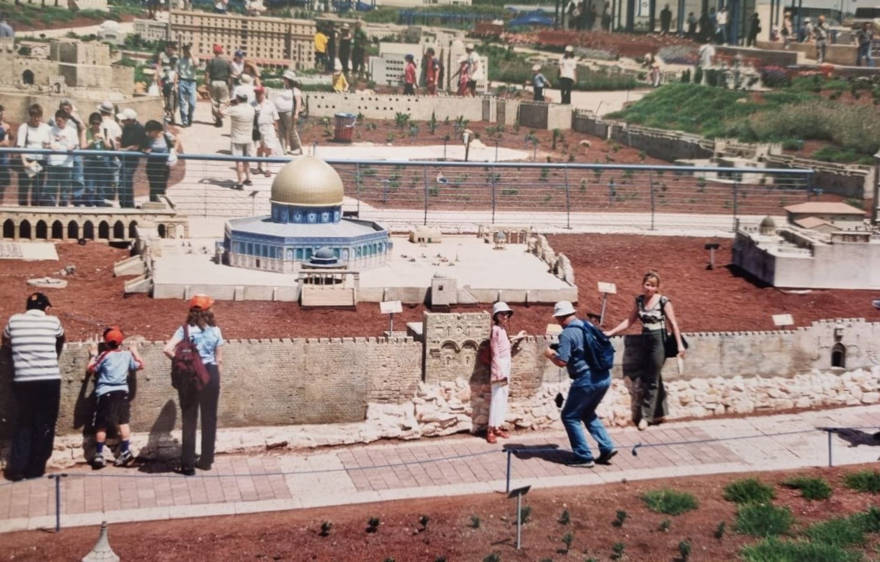 Yulia Karra’s family at Mini Israel miniature park, 2002. Photo courtesy of family