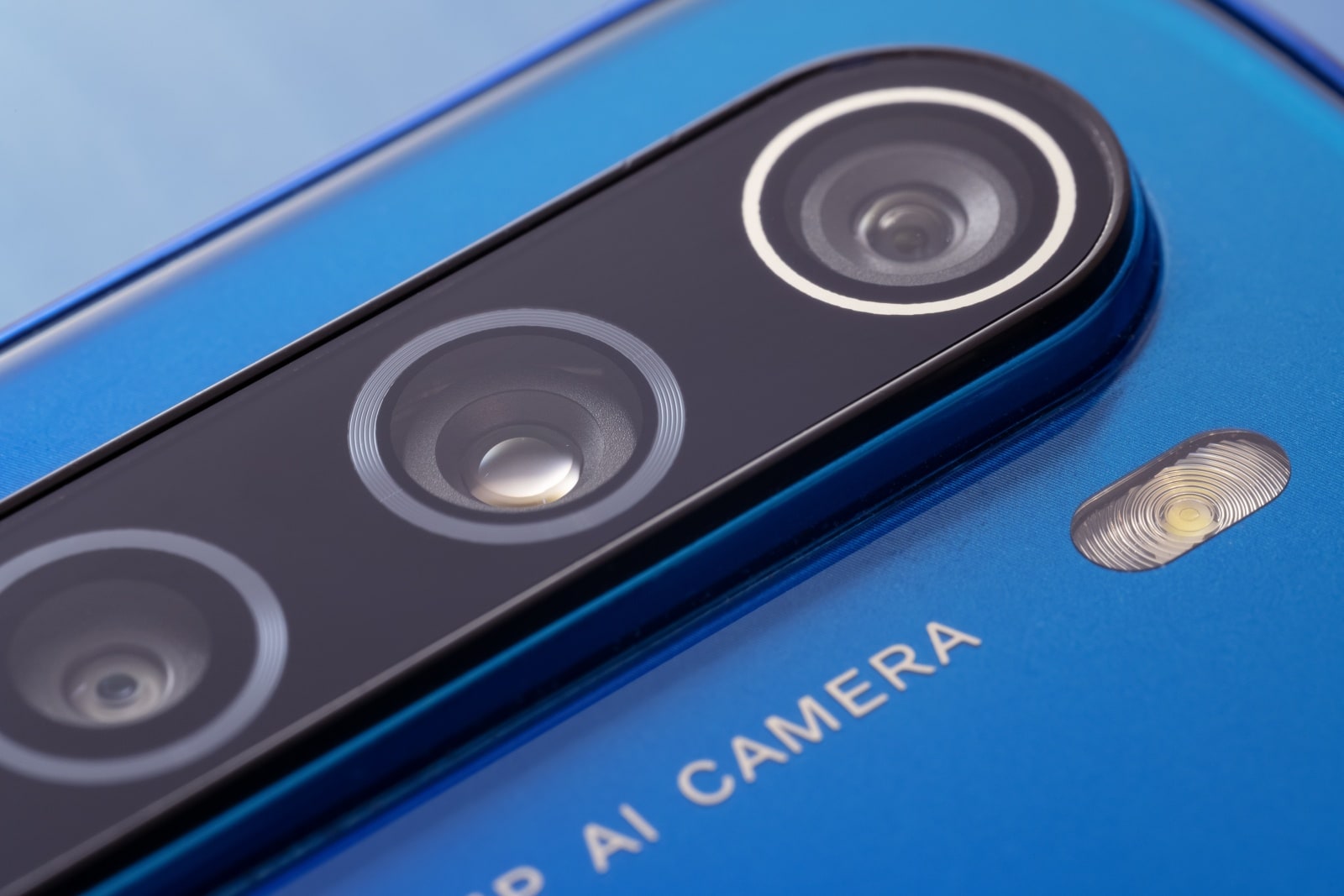 Android smartphone cameras will have better low-light capabilities thanks to Visionary.ai. Photo by Bermuda Cat via Shutterstock.com