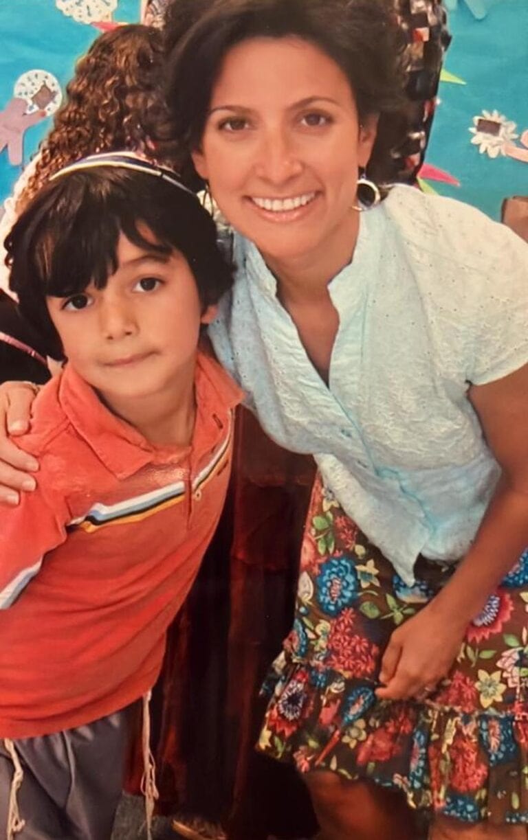 A younger Hersh with his mom, Rachel. Photo courtesy of the Goldberg-Polin family