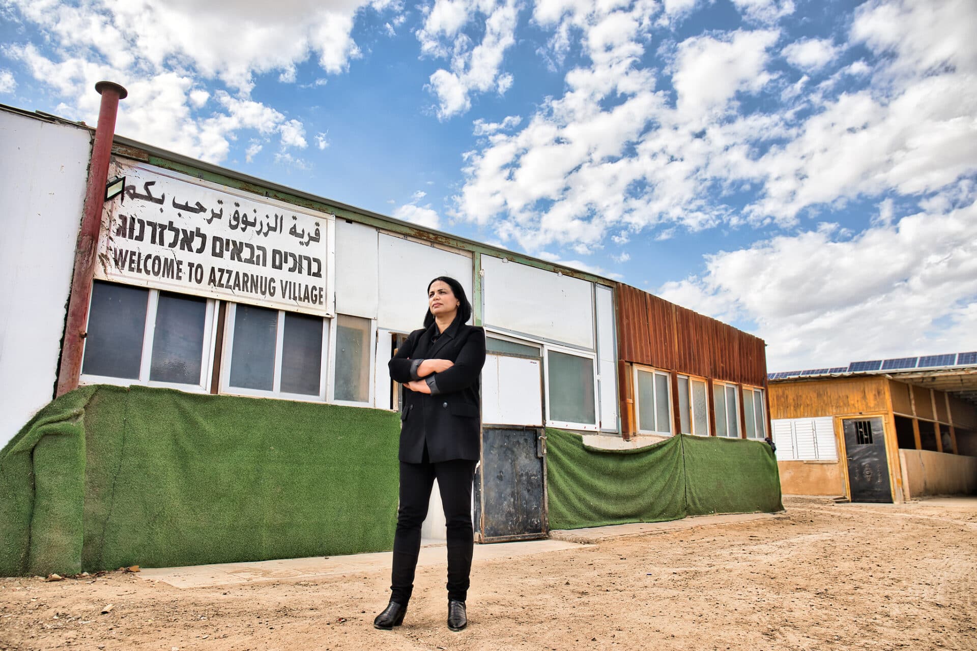 Bedouin attorney, Hanan Alsanah, at the unrecognized village of Az-Zarnug in the Negev desert. Photo by Noam Chen