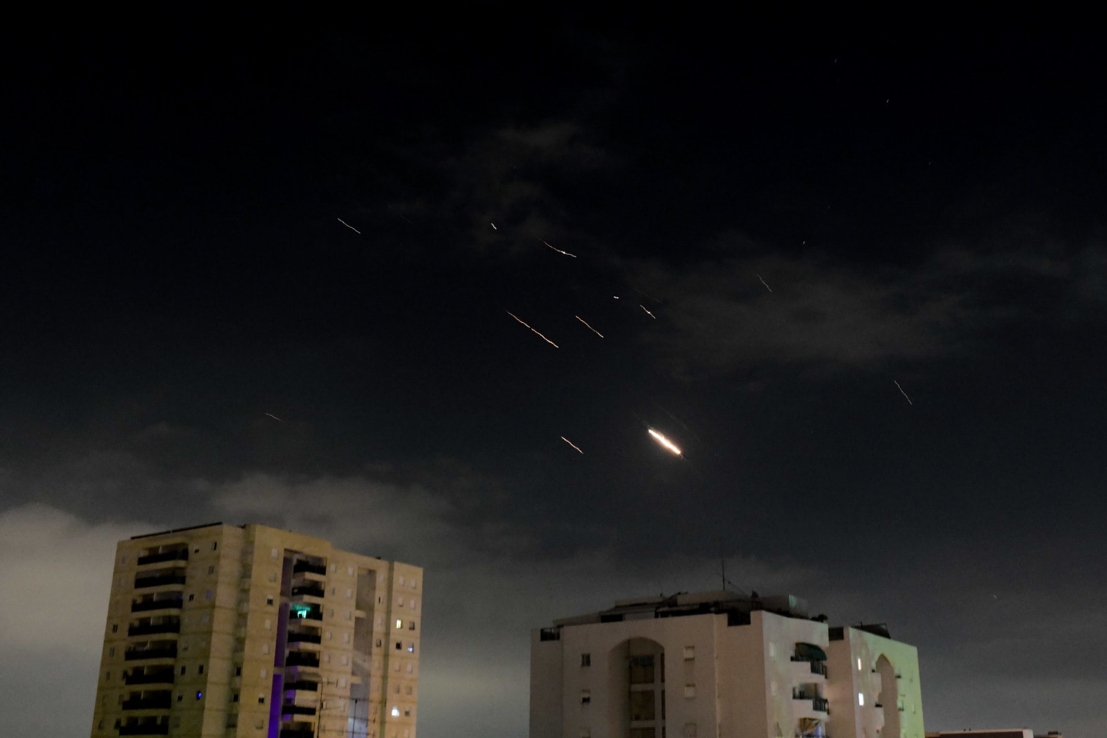 Anti-missile system fires interception missiles as drones and missiles fired from Iran, as it seen over Tel Aviv, on April 14, 2024. Photo by Tomer Neuberg/Flash90