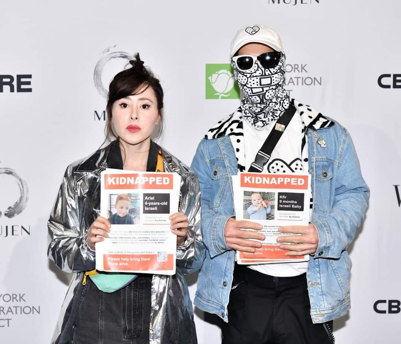 Visual poet Nitzan Mintz and visual artist Dede Bandaid. Photo by YBA