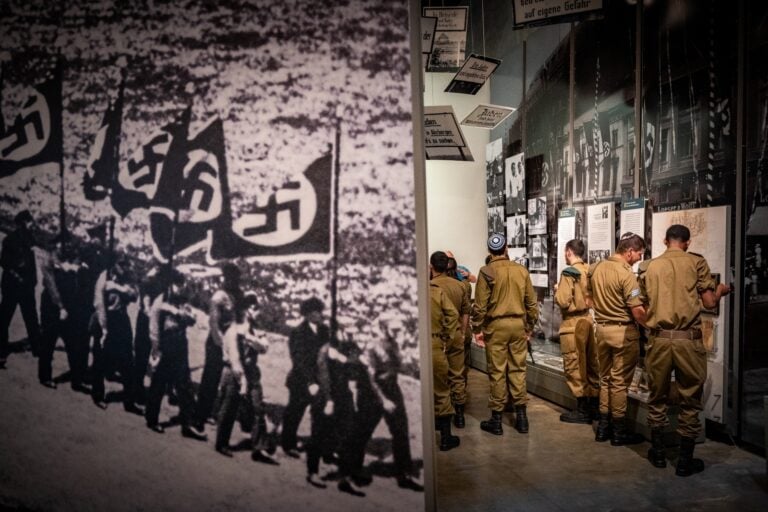 Israeli soldiers touring the Yad Vashem Holocaust Memorial Museum in Jerusalem on May 2, 2024. Photo by Yonatan Sindel/Flash90