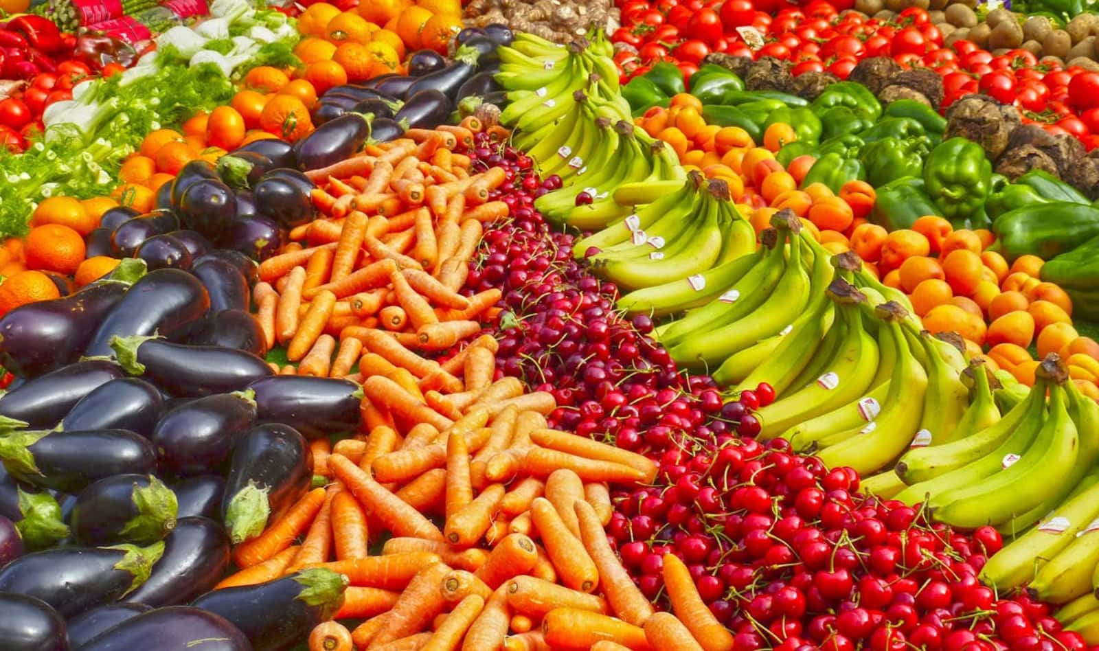 Future vaccine could save fruit and veg from rot. Photo by Pixabay