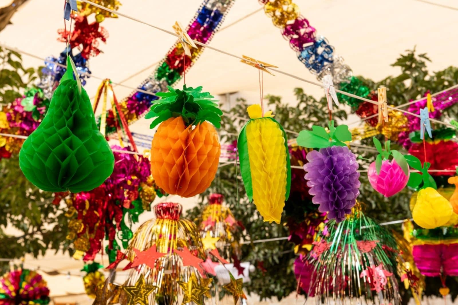 You can never have too many decorations in your sukkah. Photo by Yehoshua Halevi via Shutterstock.com