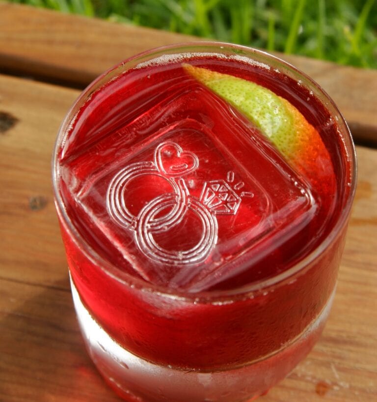 Designed ice cubes for a wedding. Photo courtesy of Icebow