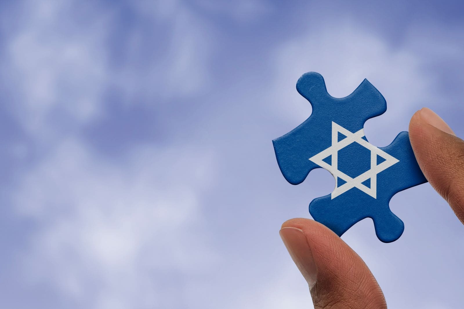 Image by Tatohra via Shutterstock.com