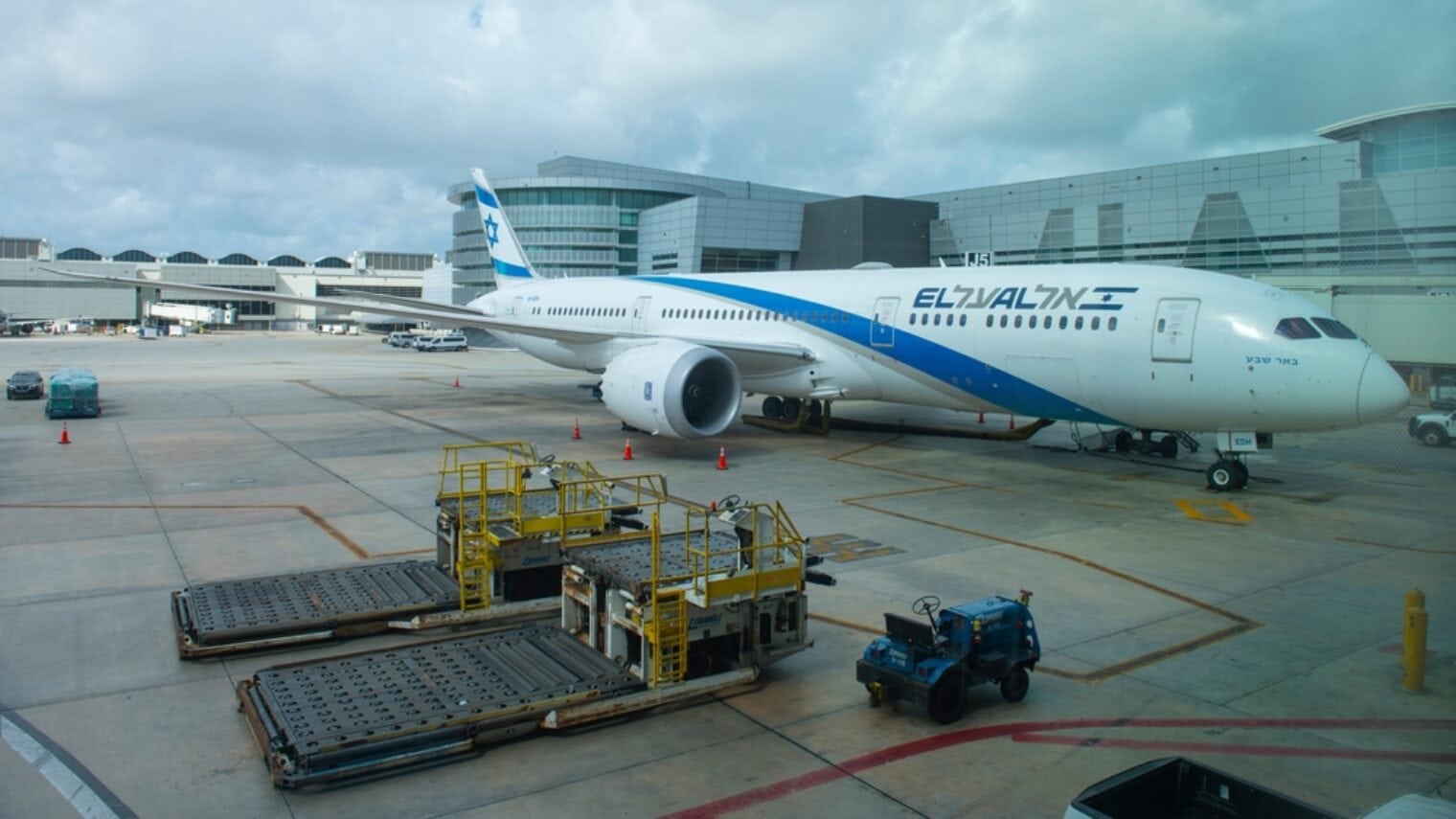 An ELAL Dreamliner lands at Miami International Airport in Florida. Photo by Wangkun Jia, via Shutterstock