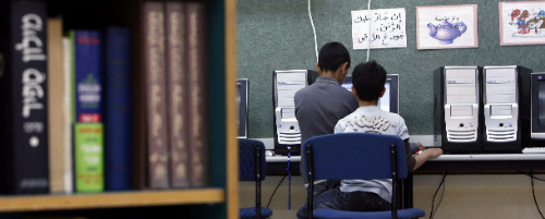 Students learning arabic