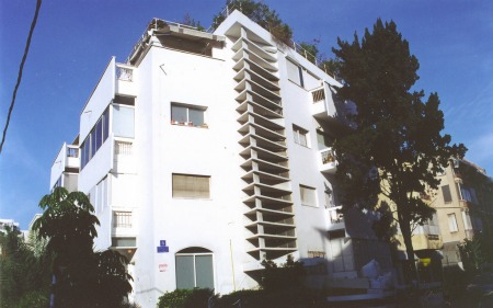 Bauhaus style on Frug Street