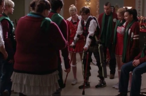 Artie walks on Glee
