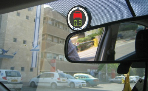 How does MobileEye keep drivers safe? Photo: courtesy